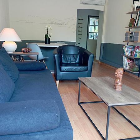 Bel Appartement Bord De Mer A St Cyr Sur Mer Saint-Cyr-sur-Mer Bagian luar foto